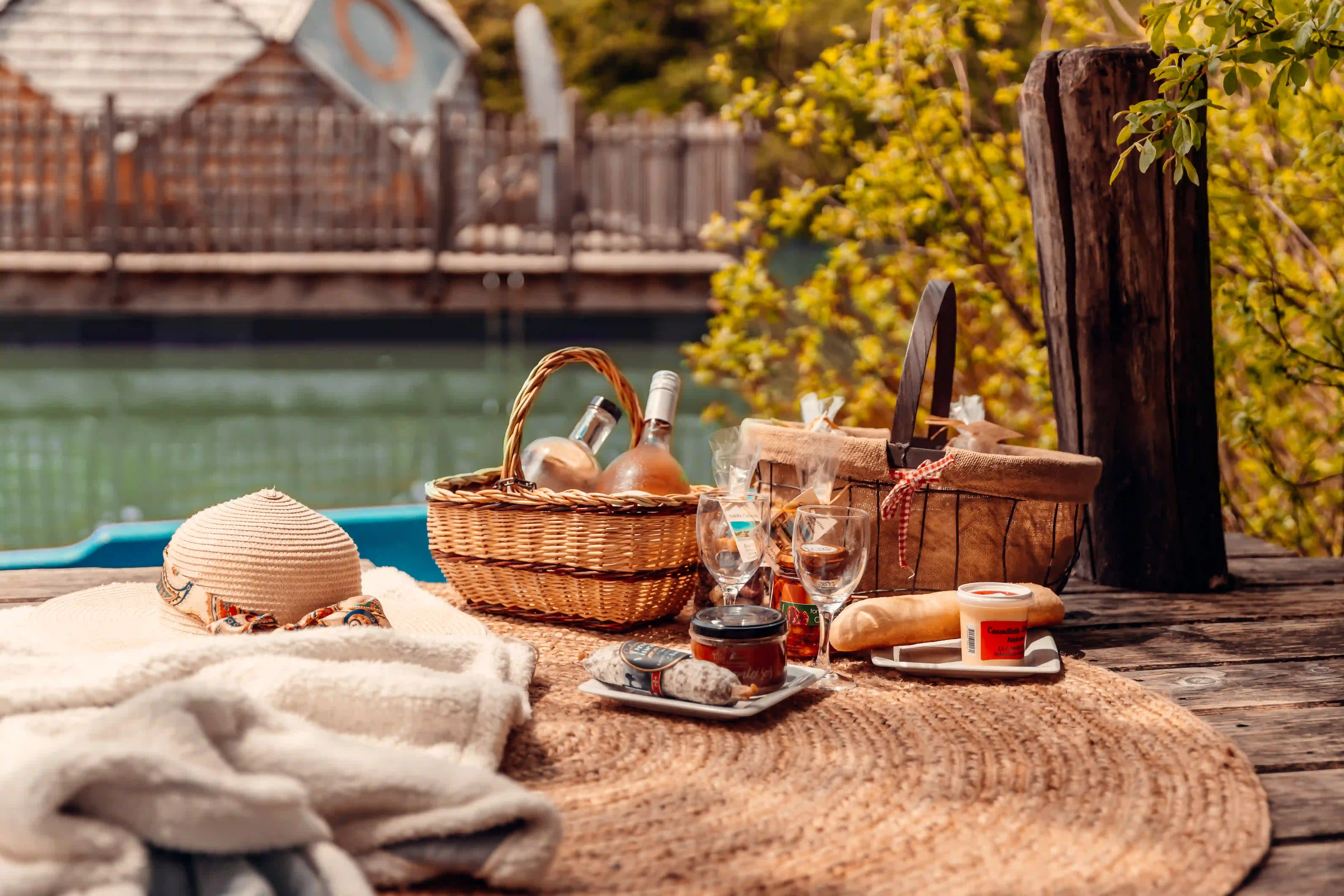 Delicacies from the Ile-de-France region - boards and picnics