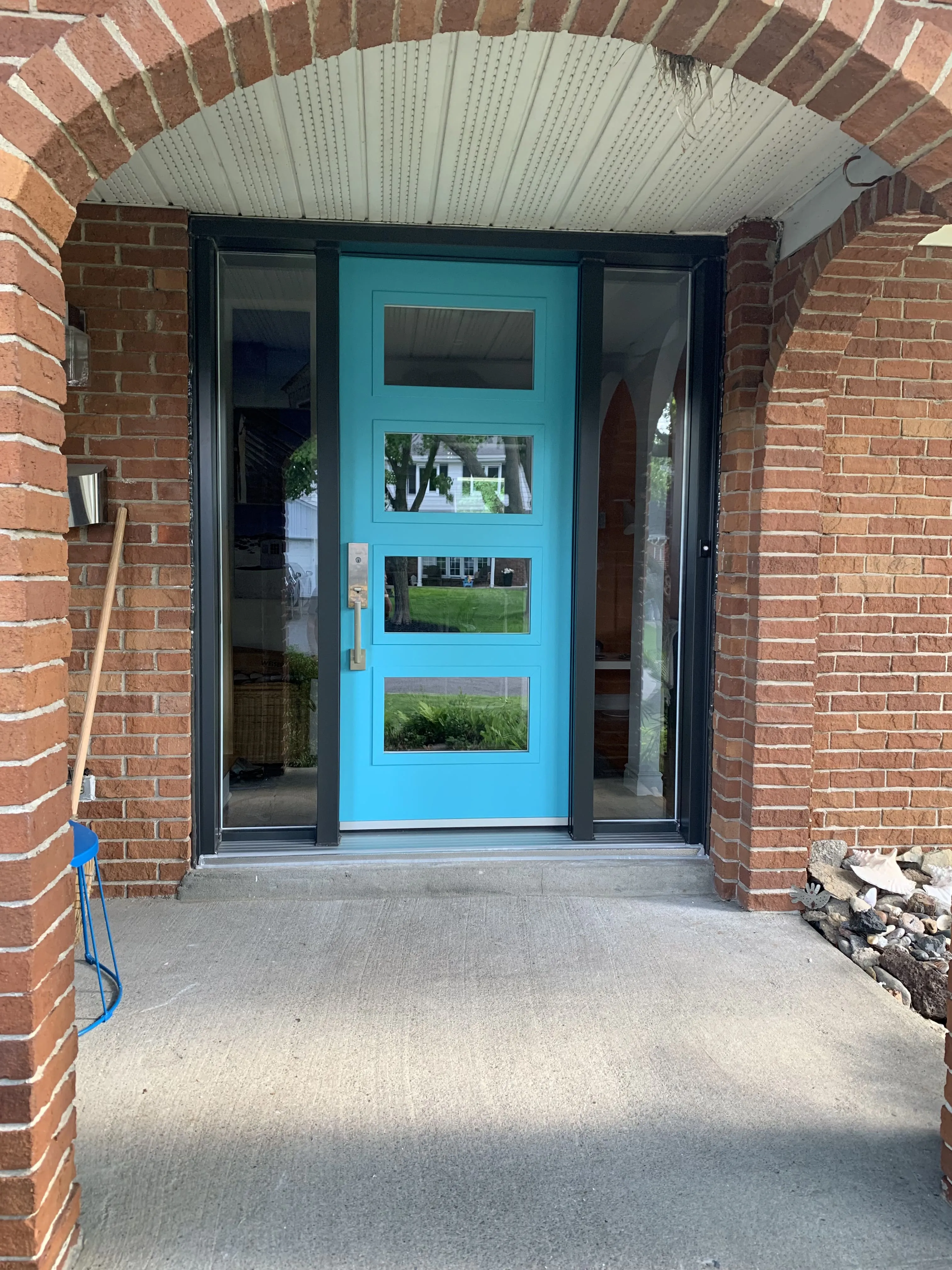 Door replaced by Eco Elite RBQ-licensed installers in Montreal