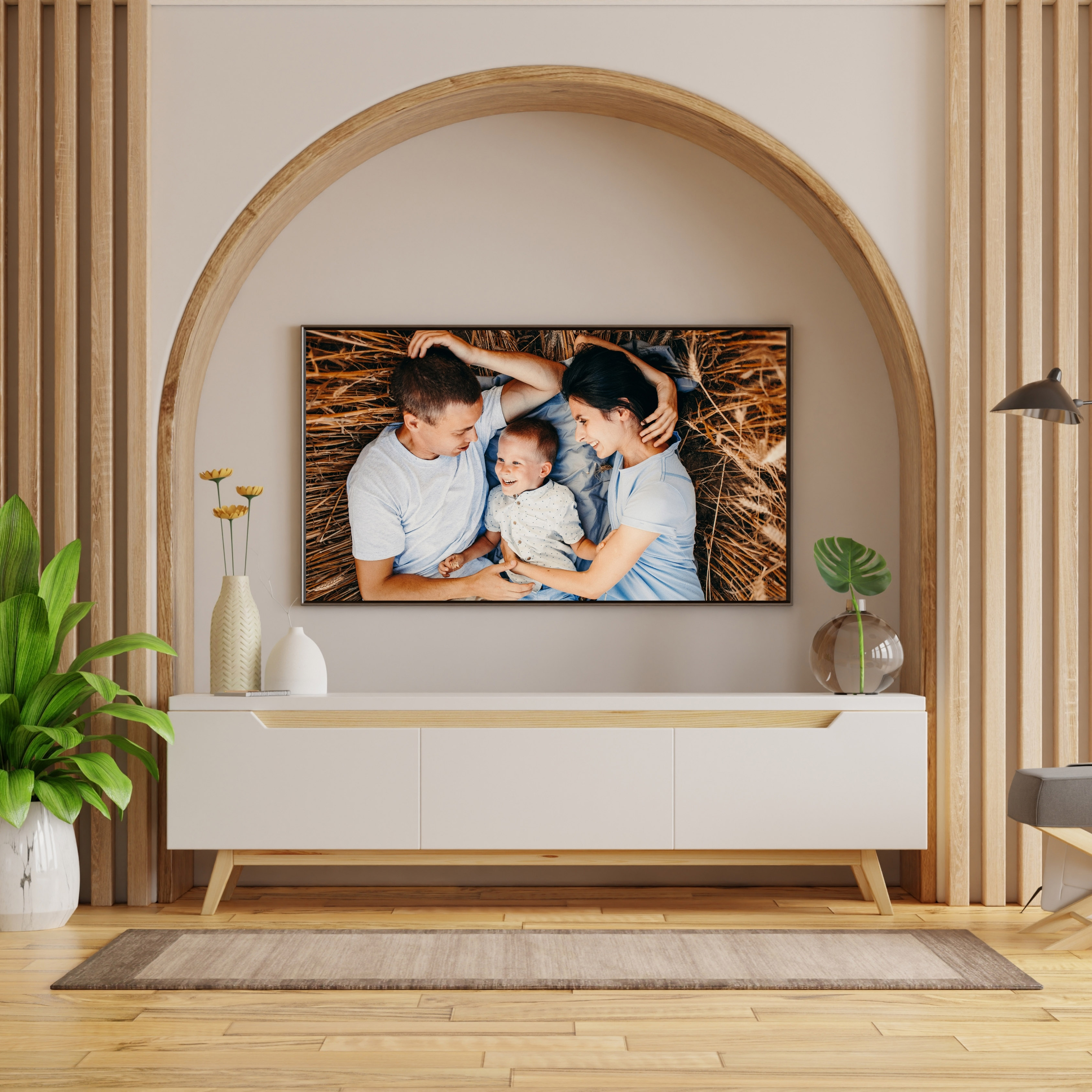[team] image of teamwork in the studio (for a graphic design studio)