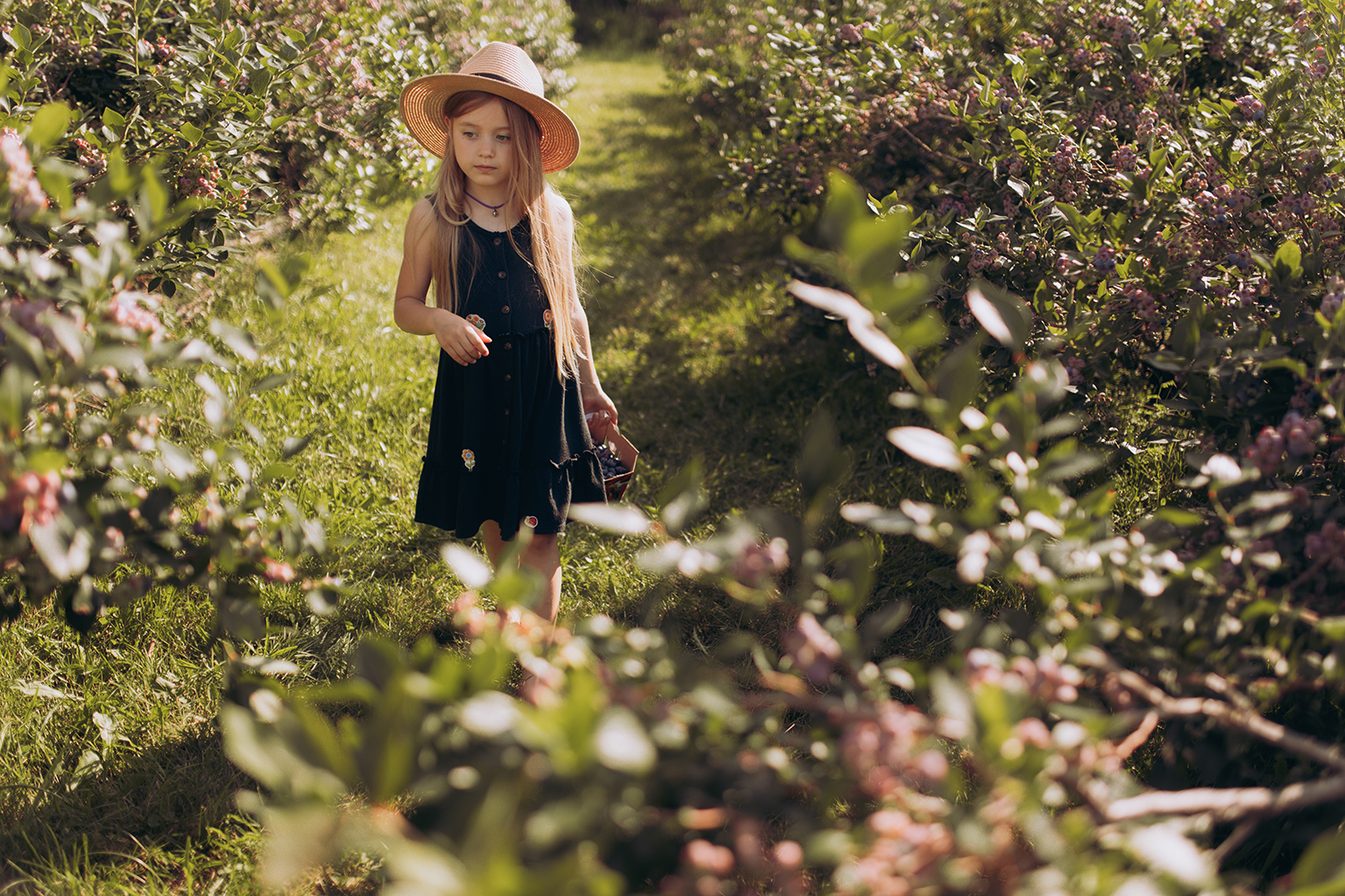image of volunteer teaching children