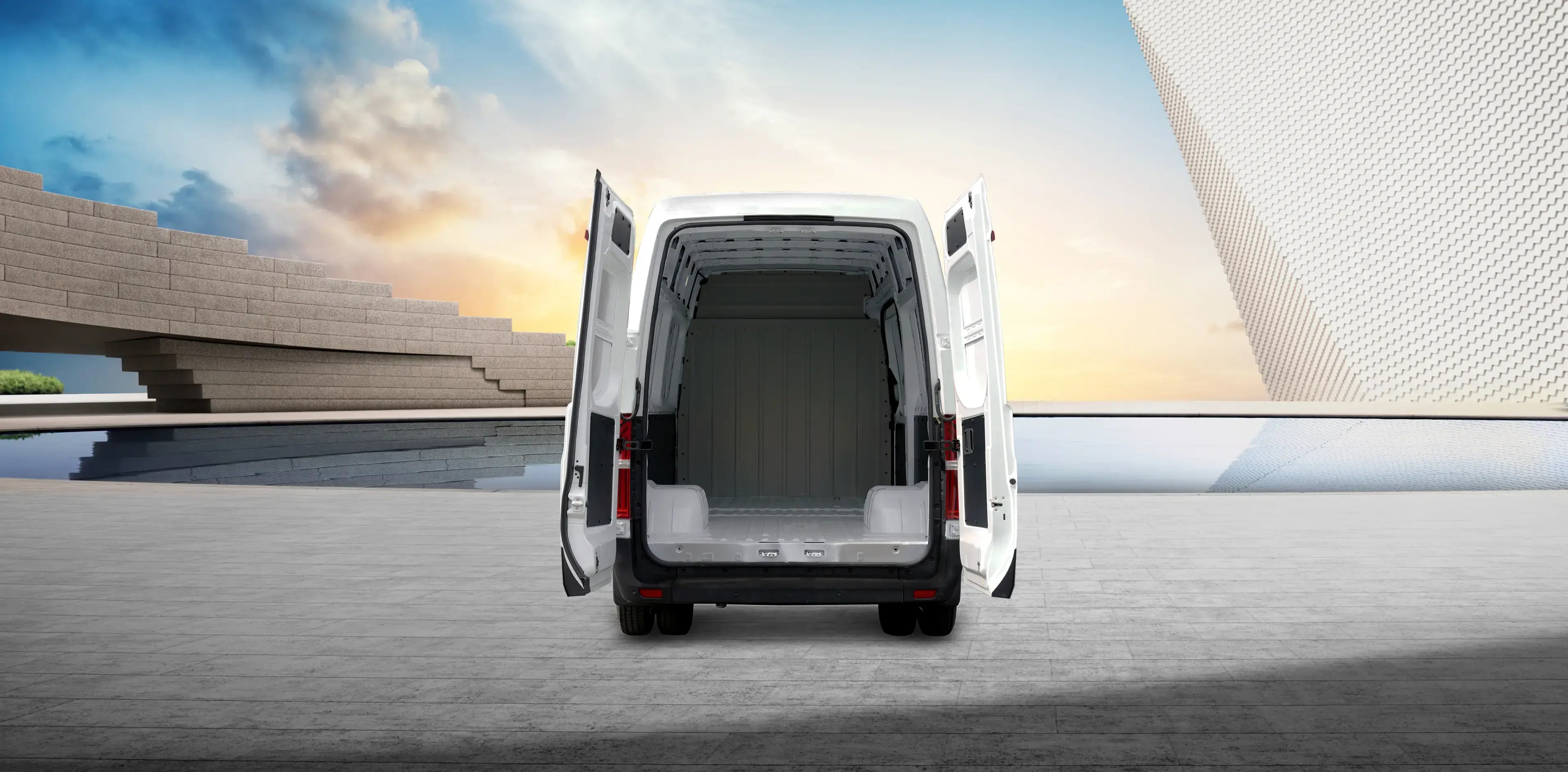 Amplio espacio de carga trasero, diseñado para máxima capacidad y facilidad de acceso.