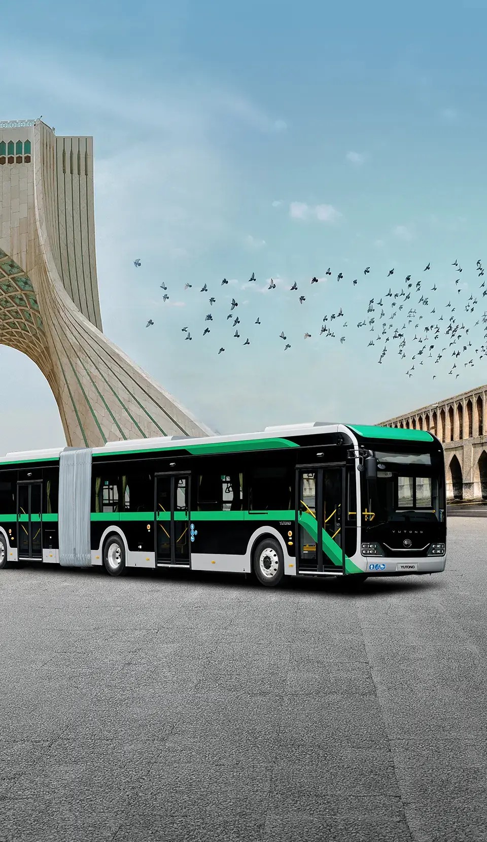 Bus articulado ZK6186HG en una plaza