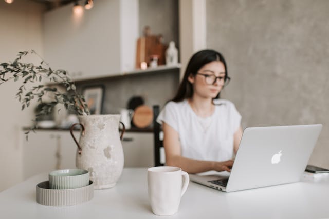 woman laptop