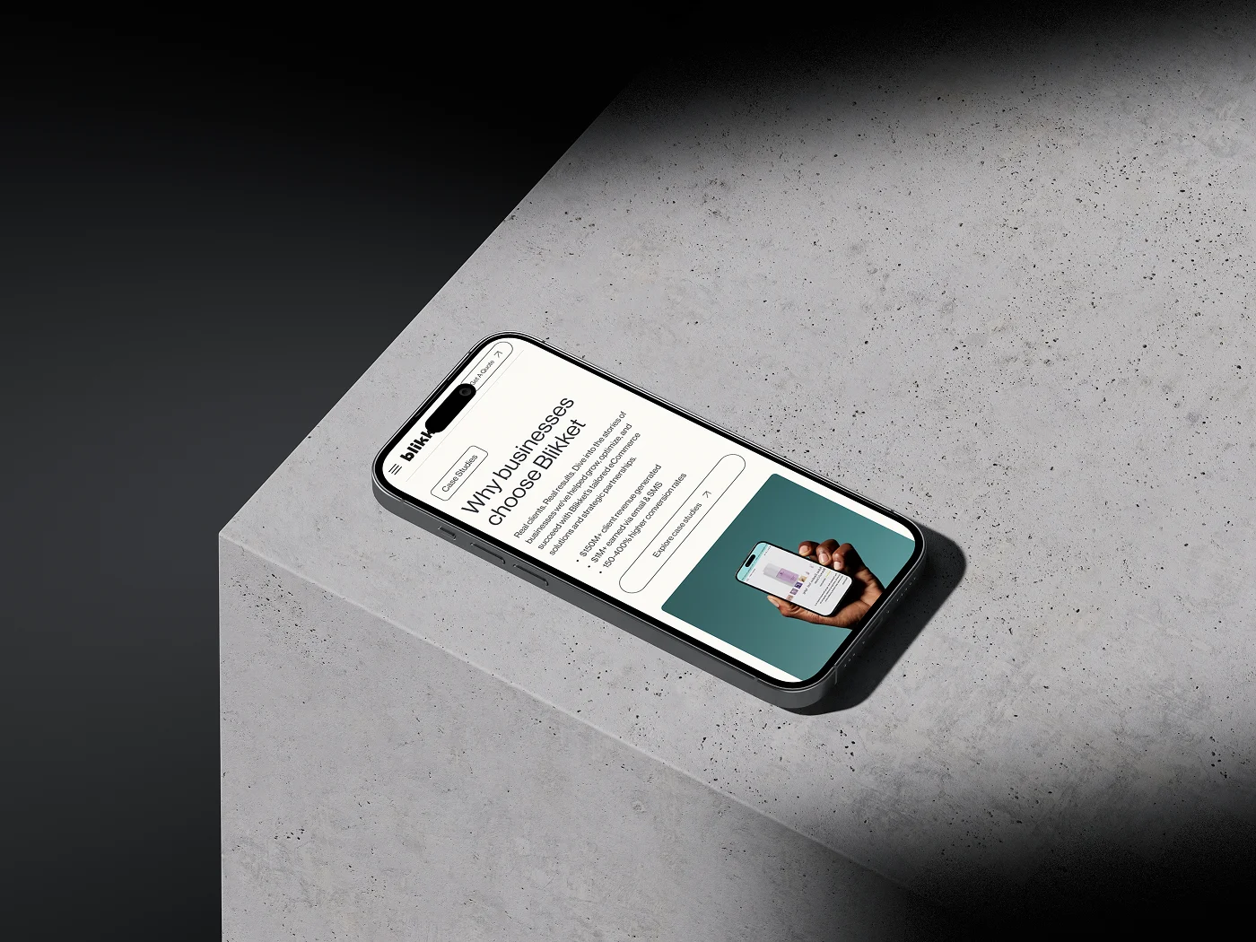 blikket phone mockup