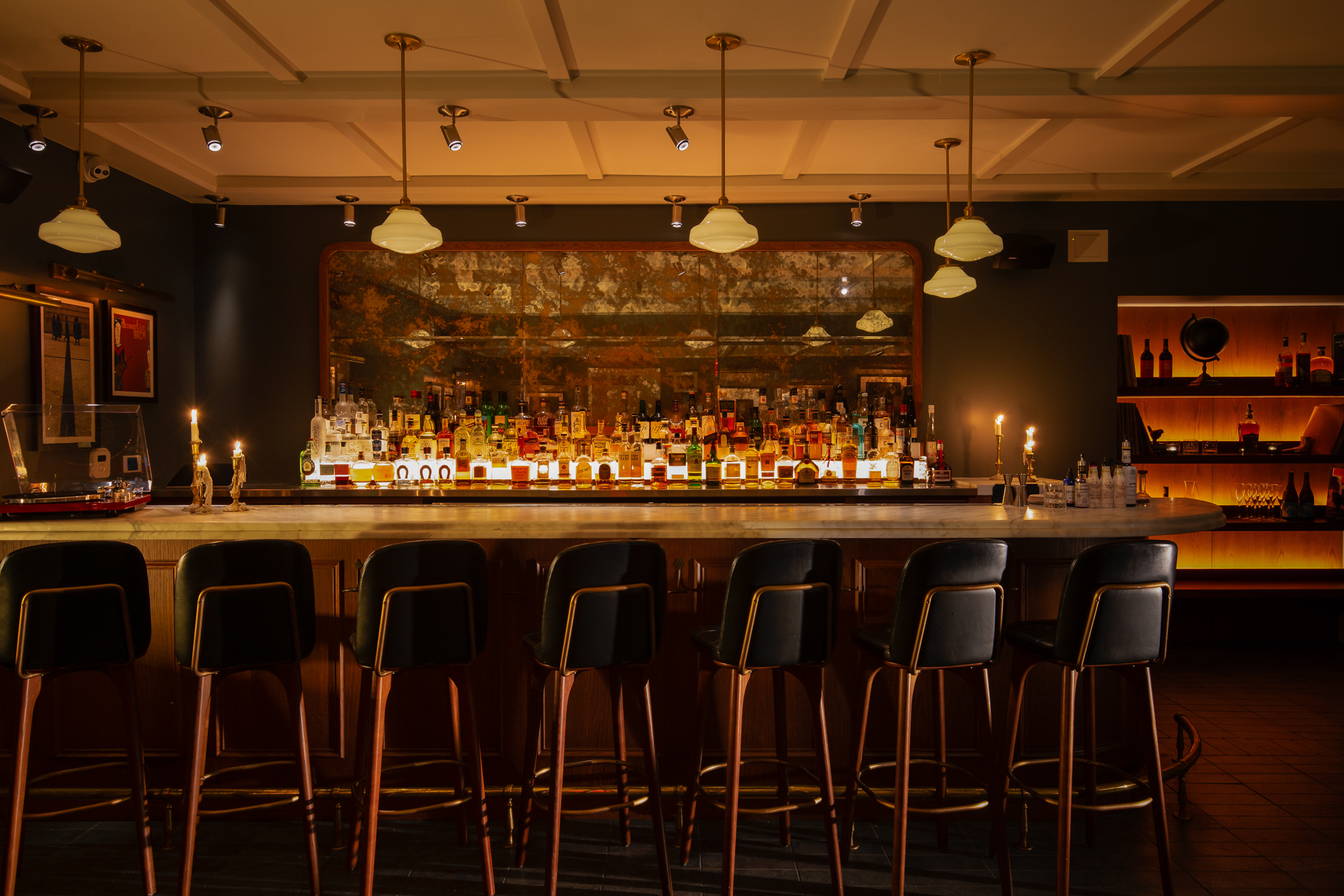 interior photography of Drayton Hotel, Savannah GA