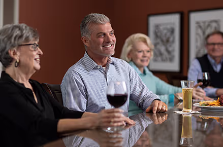 The Village at Woods Edge Retirement Community Dining, Franklin