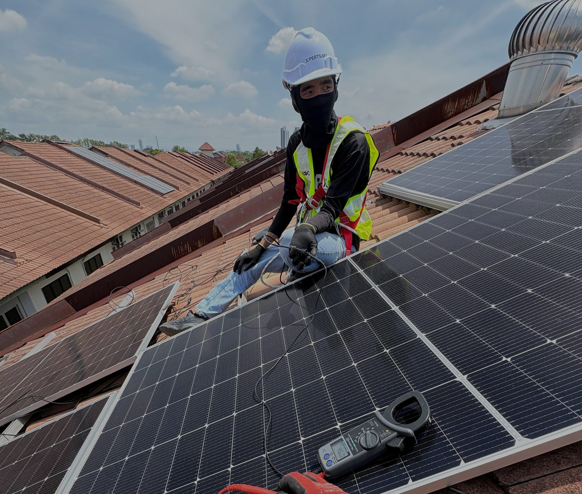 Renewable energy solar panels