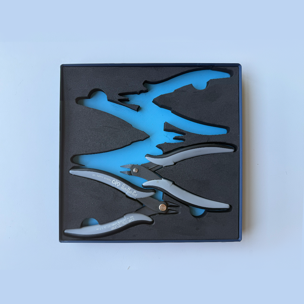 Two Snips in a Drawerzen container