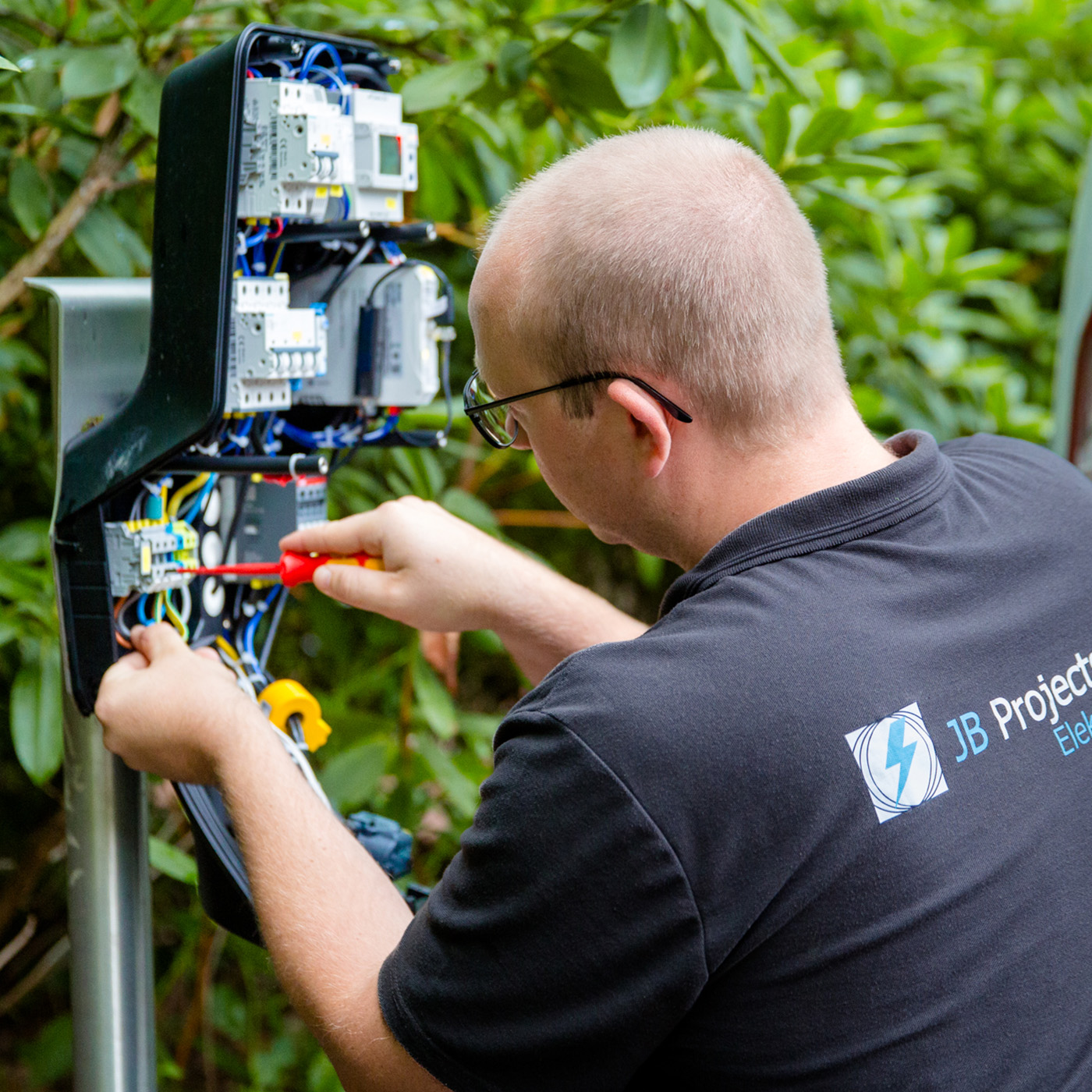Jeroen Baremans - JB Projectservice - elektricien - elektrotechniek - Laadpalen