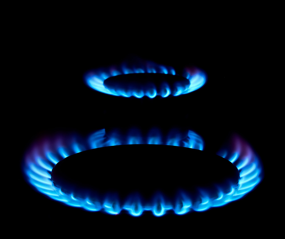 Gas