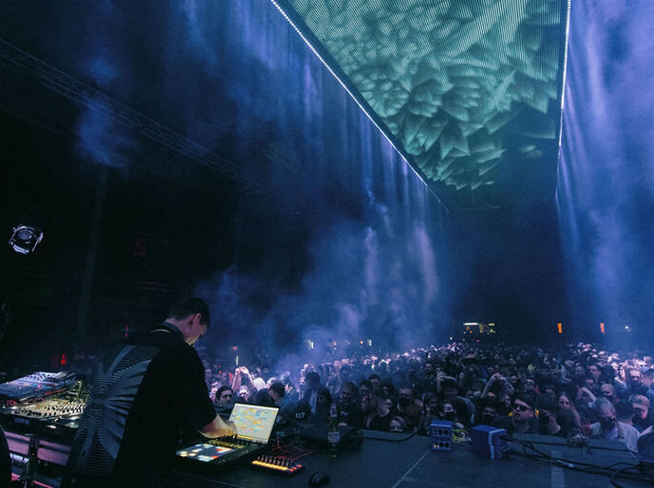 Transparent-led-mesh-screen-Nechto