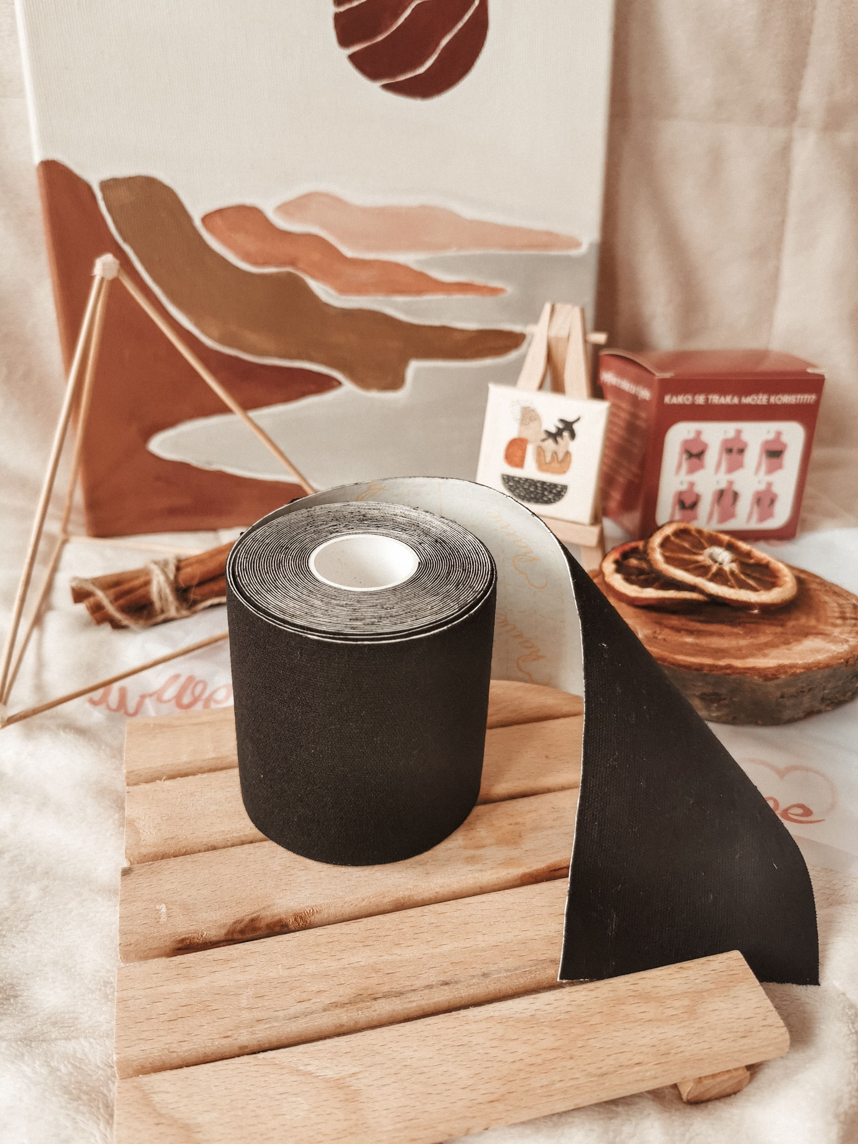 Crna traka za grudi slika 4