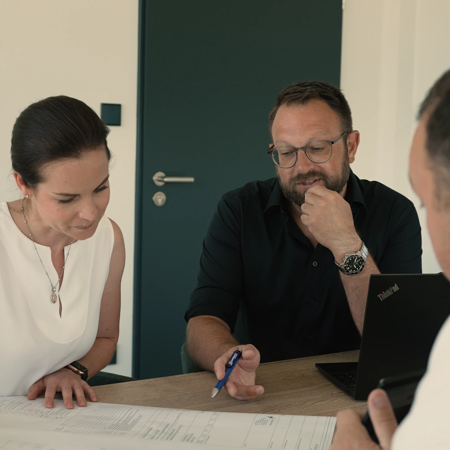 Beratungsgespräch im Partnerbetrieb – die Instaltec AG unterstützt Handwerksunternehmen langfristig bei Nachfolge und Entwicklung