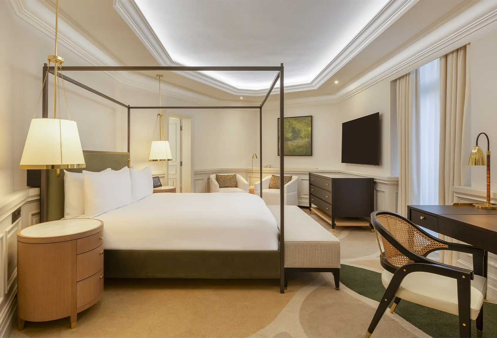 Hilton Park Lane Balmoral Suite