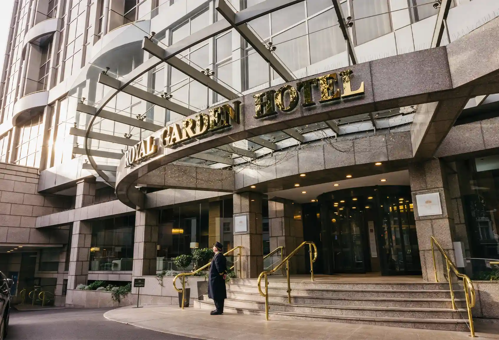 Royal Garden Hotel Exterior