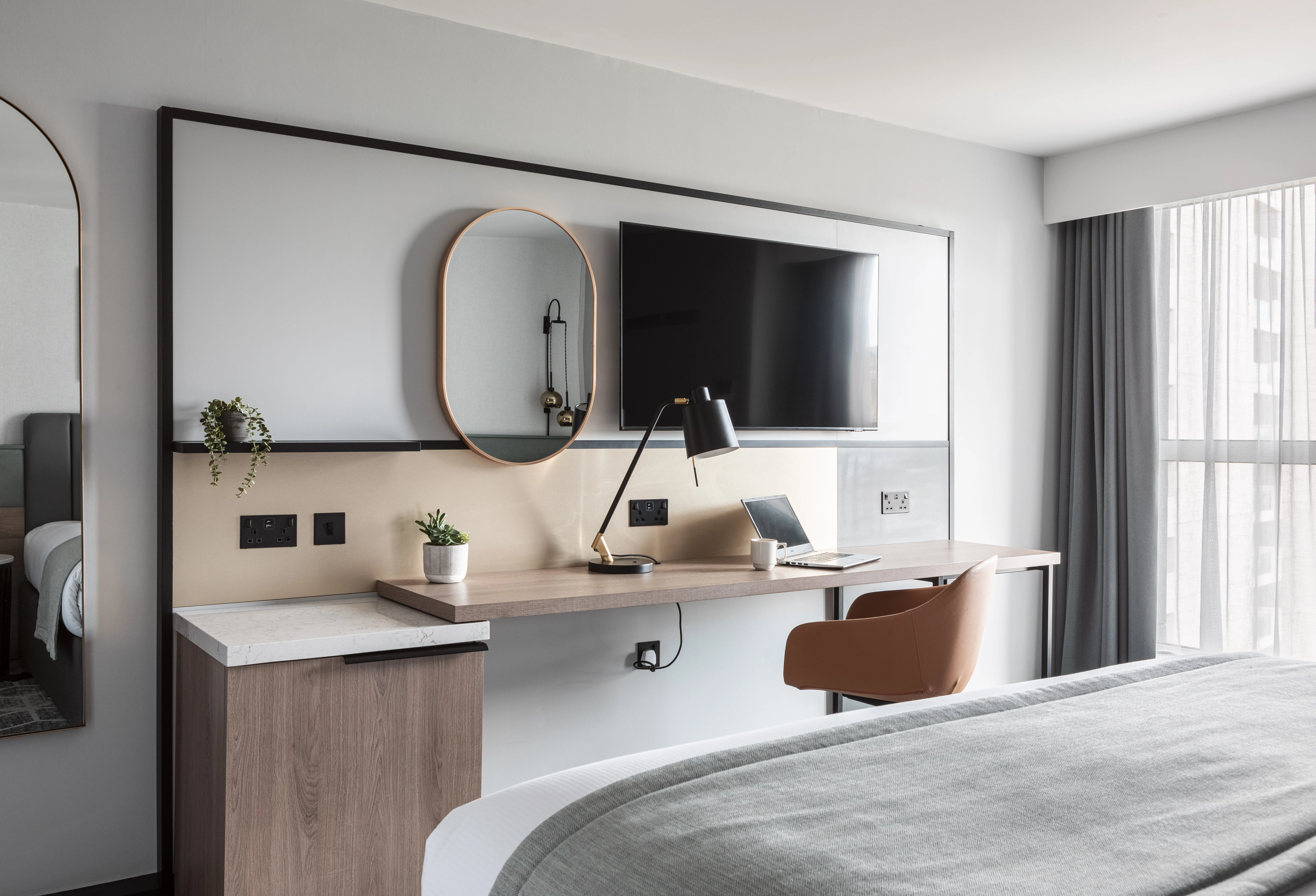 Crowne Plaza Club Suite