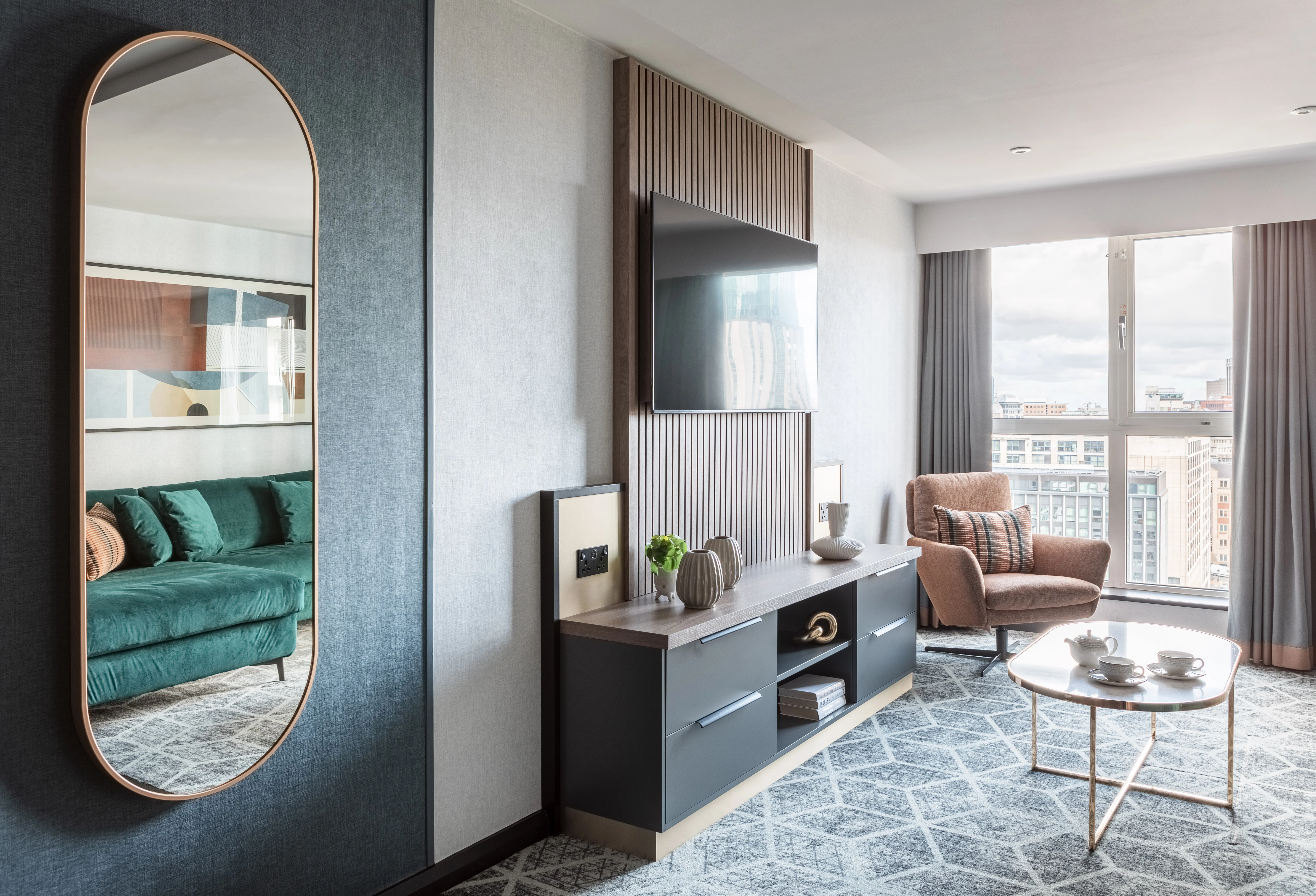 Crowne Plaza TV unit and window