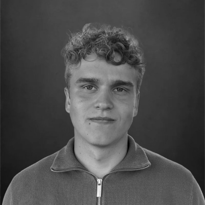 Sebastian — UX/UI design, Reframe