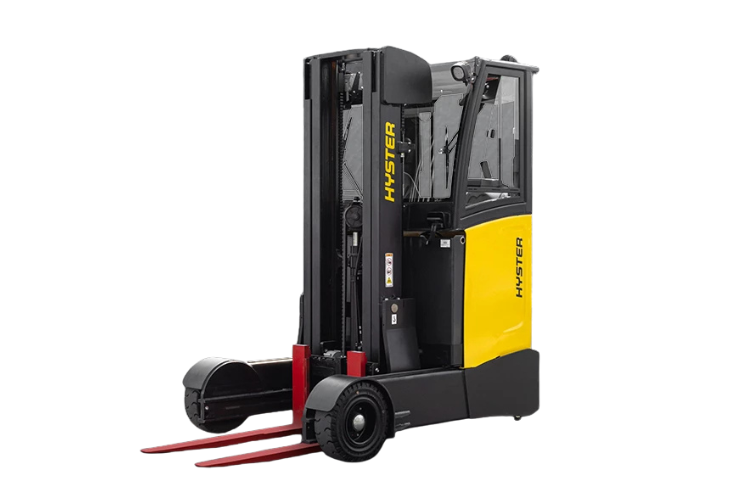 Transpallet manuali, compatti, con operatori a terra o con pedana operatore.