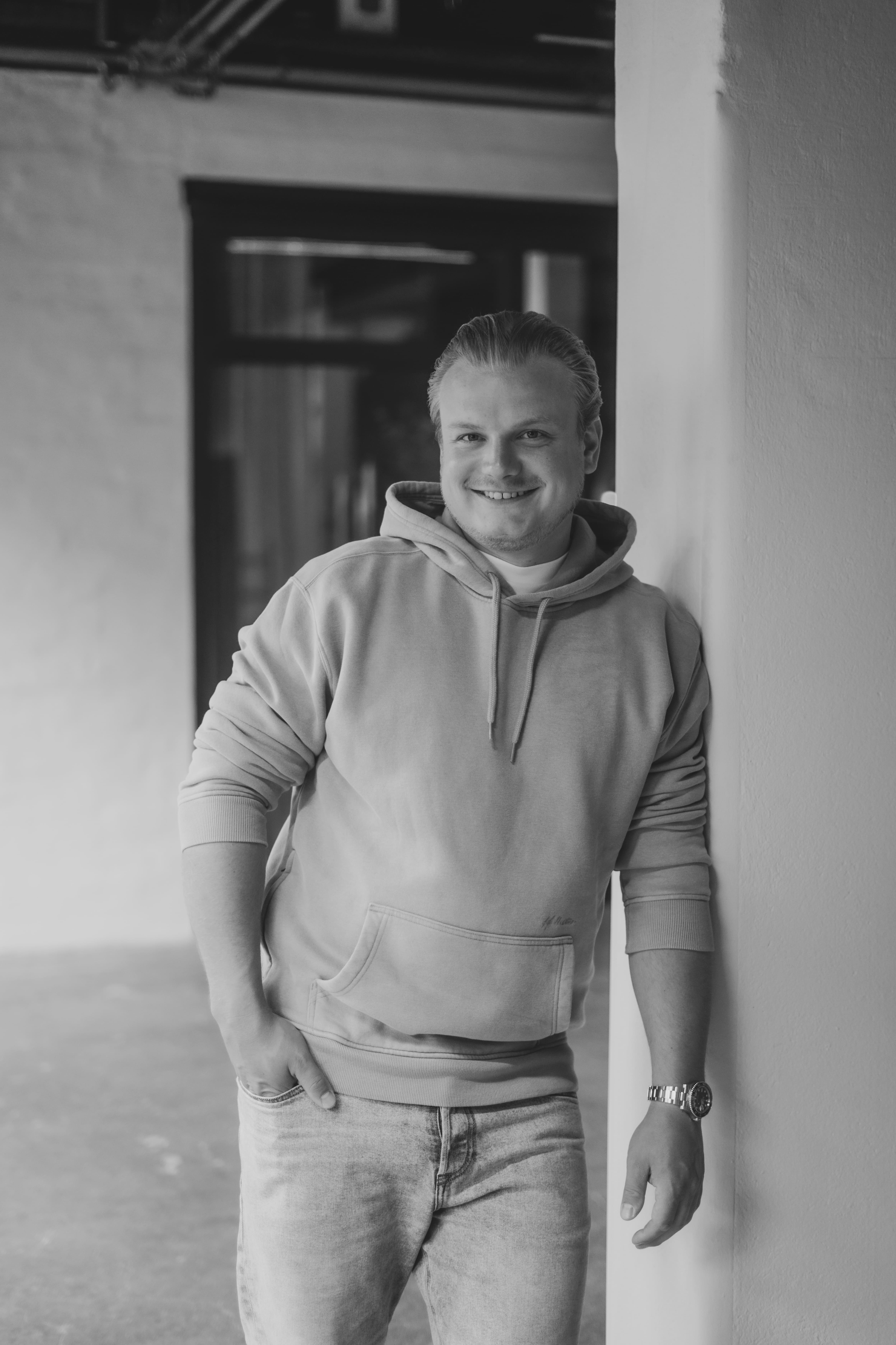 Geschäftsführer Nils Harder Bodenleger Parkettleger Hamburg
