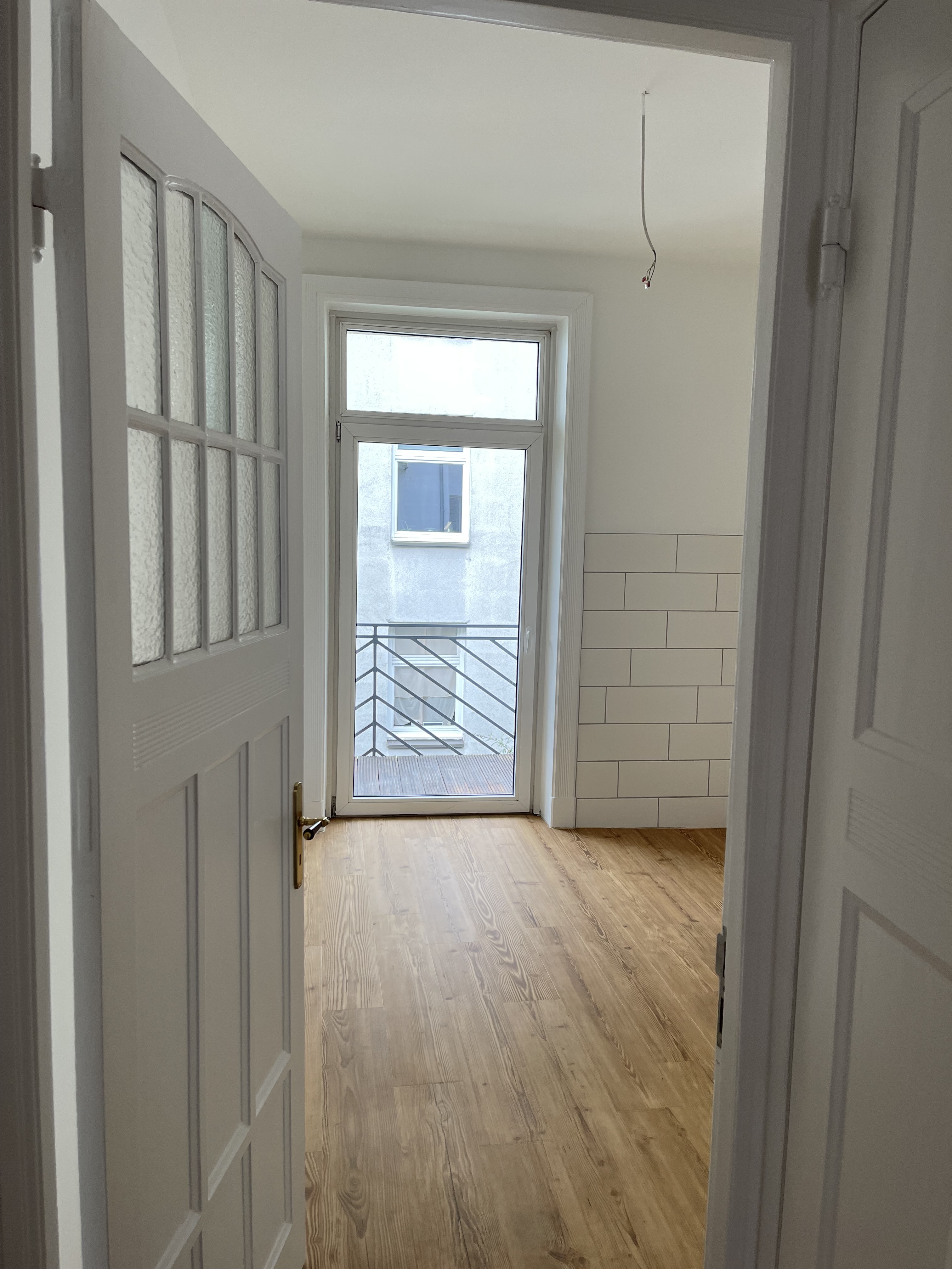 Neuer Parkettboden Sanierung Bodenleger Parkettleger Hamburg