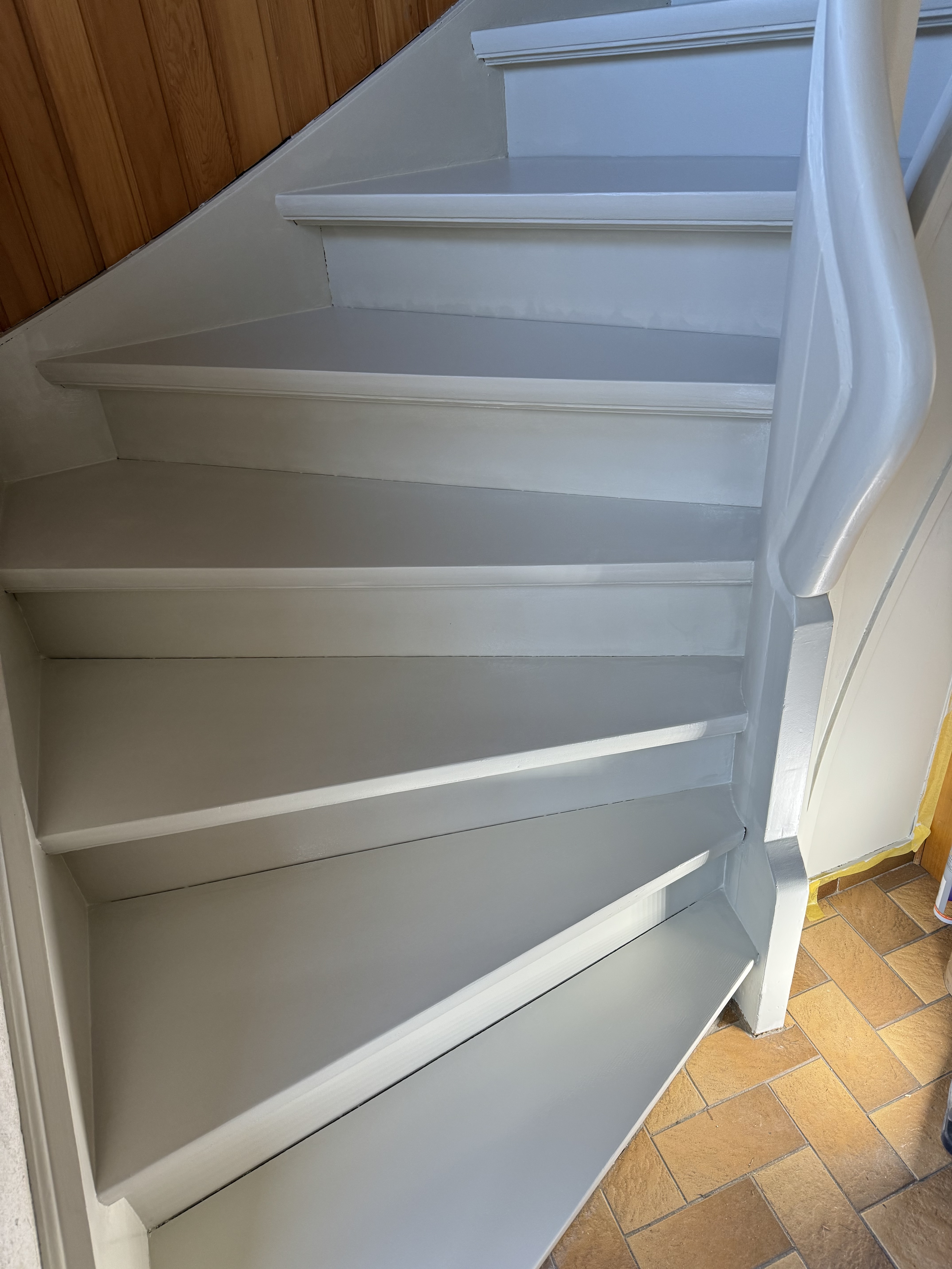 Neuer Bodenbelag einer Treppe Bodenleger Parkettleger Hamburg
