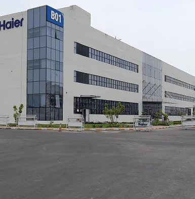 Pre-engineered steel building construction by Phenix