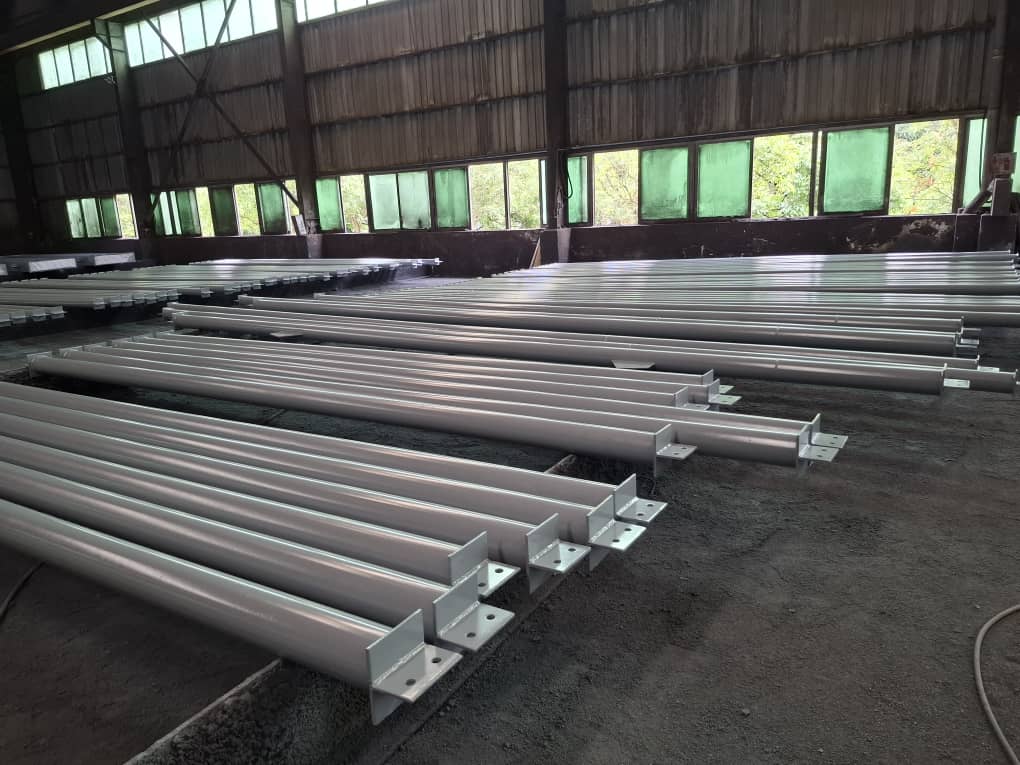 image of sculpture featured in an art gallery