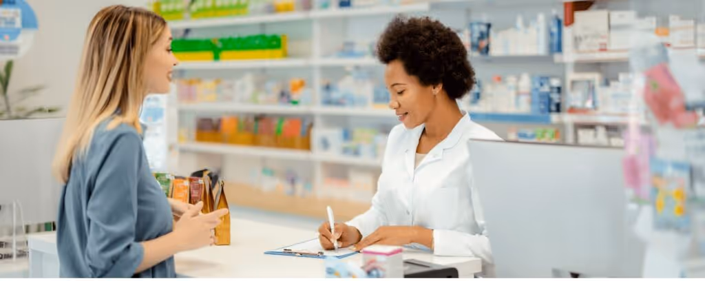 Discussion dans une pharmacie