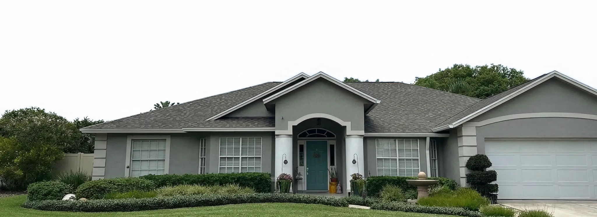 asphalt shingle roof on a residential home in Oviedo Florida