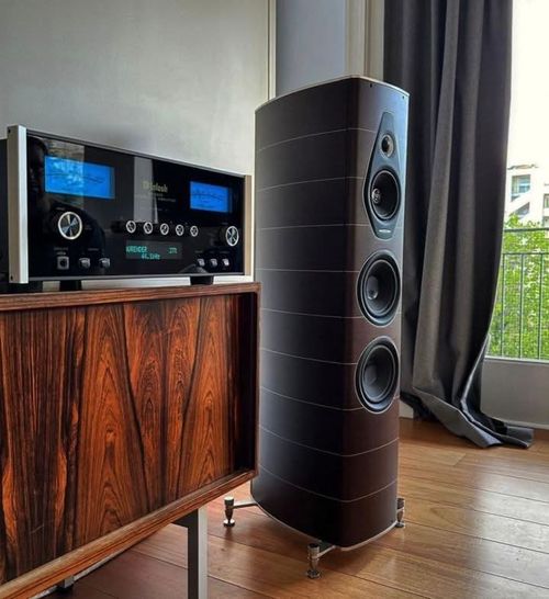 image of a home theater setup