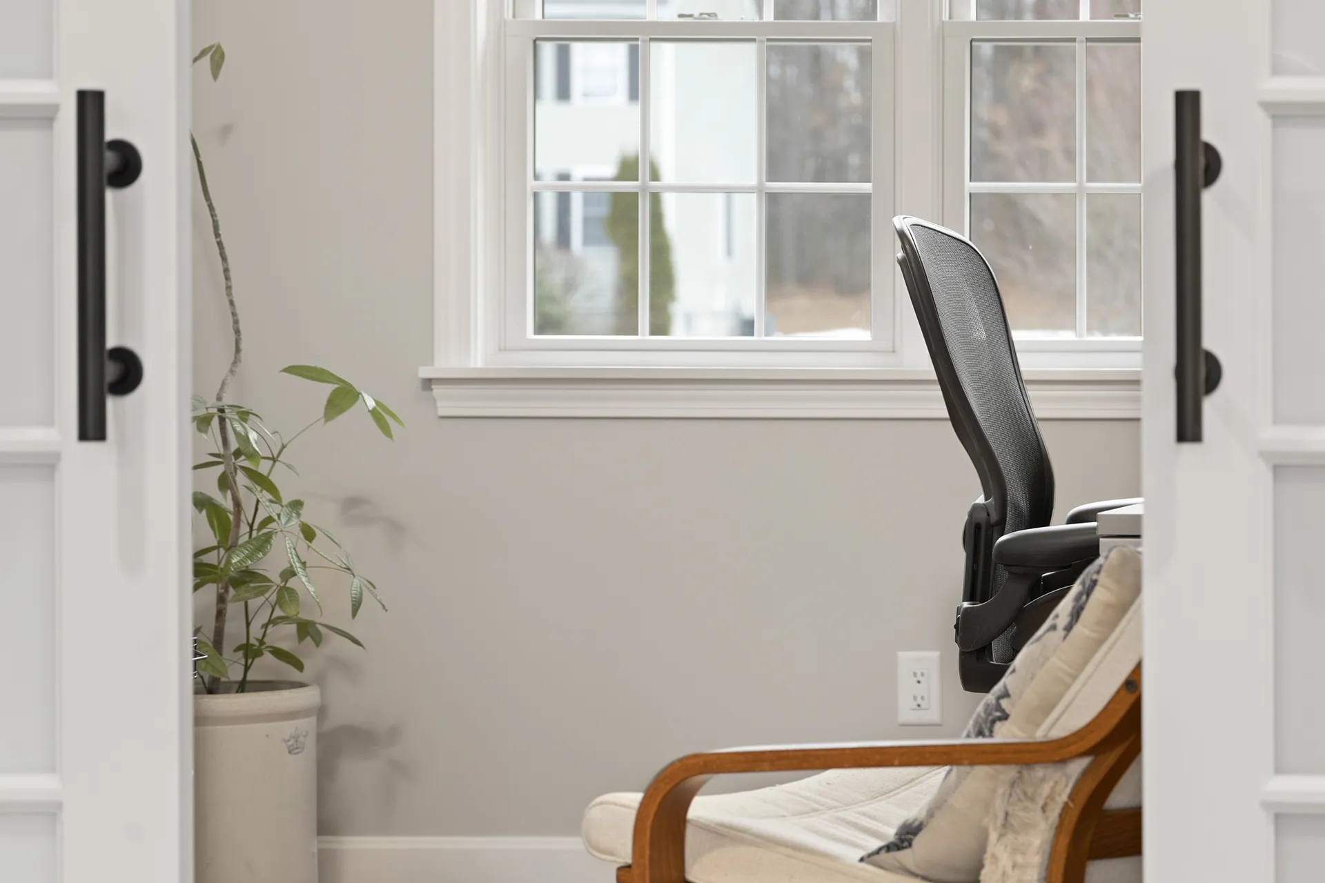 Pelham, NH primary suite — flexible work space within the converted attic