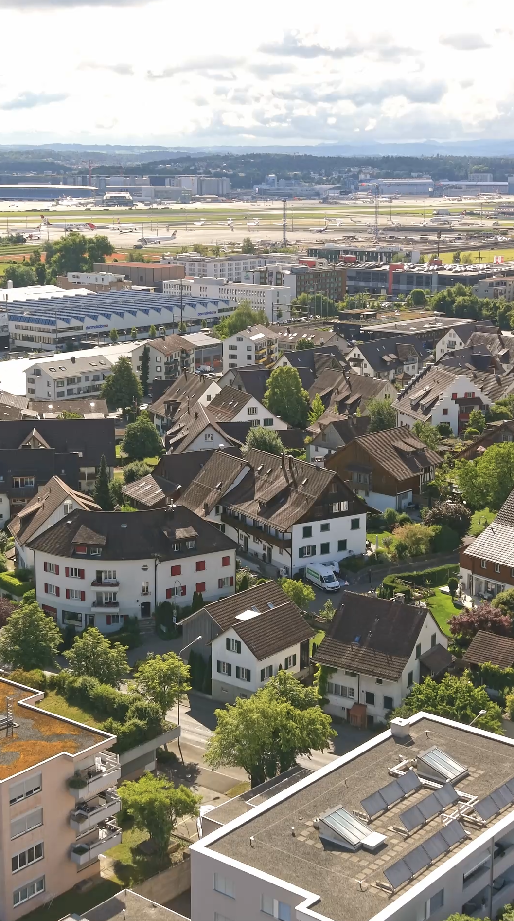 Projektvideo zur Sanierung der Bodenheizung in 6 Wohnungen inkl. Gewerbe in Rümlang 