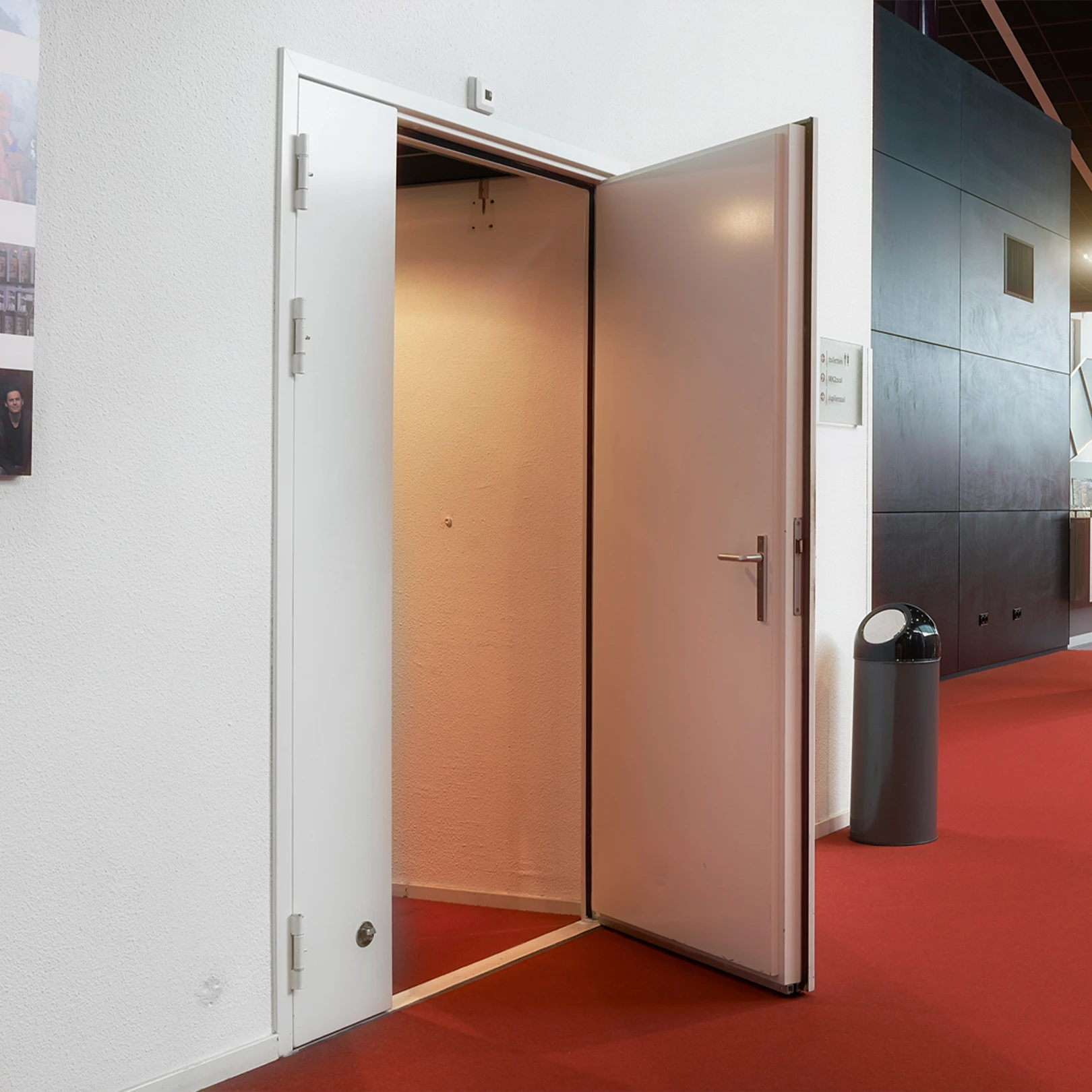 Merford M-series M47 door.