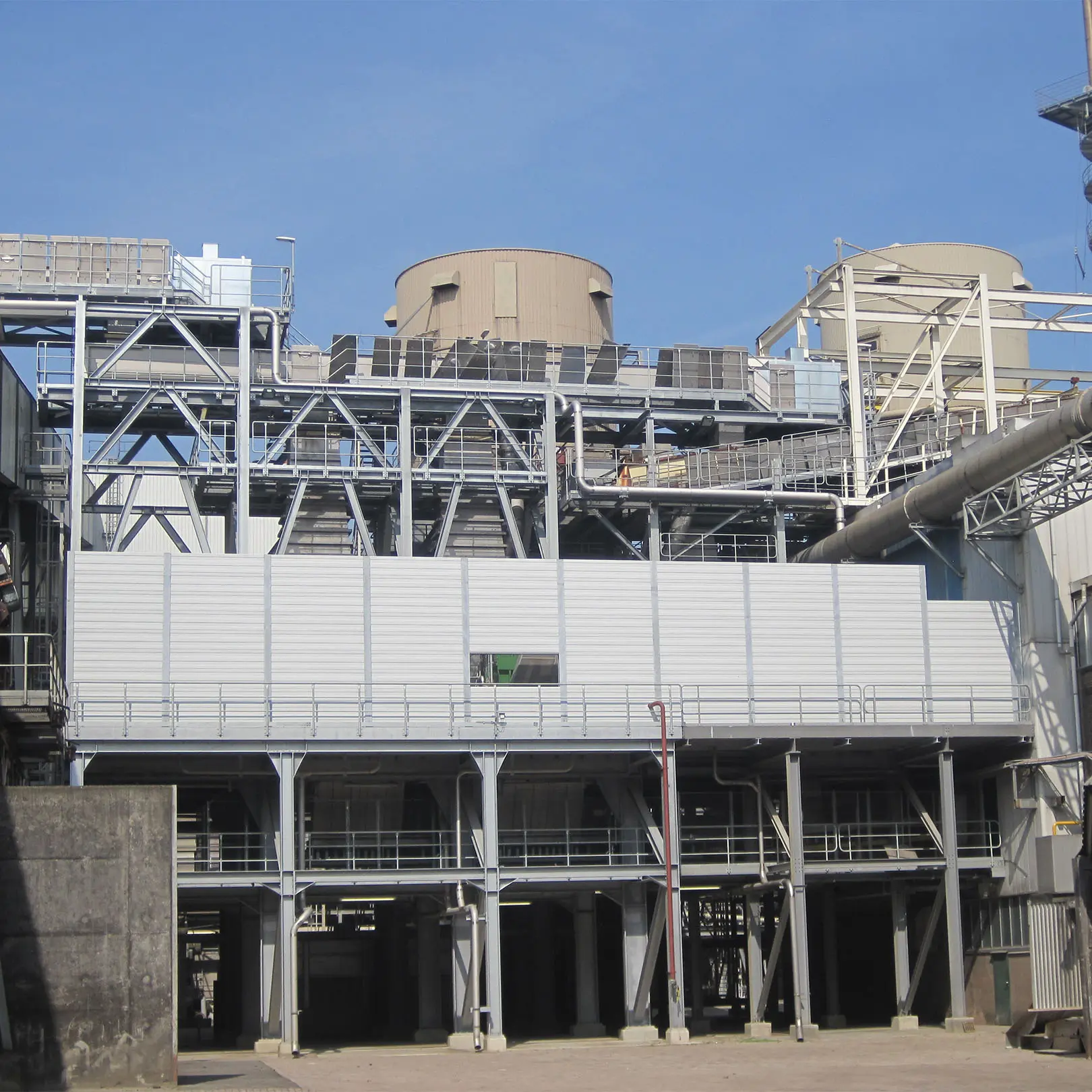 Noise reduction enclosure at Suiker Unie Dinteloord.