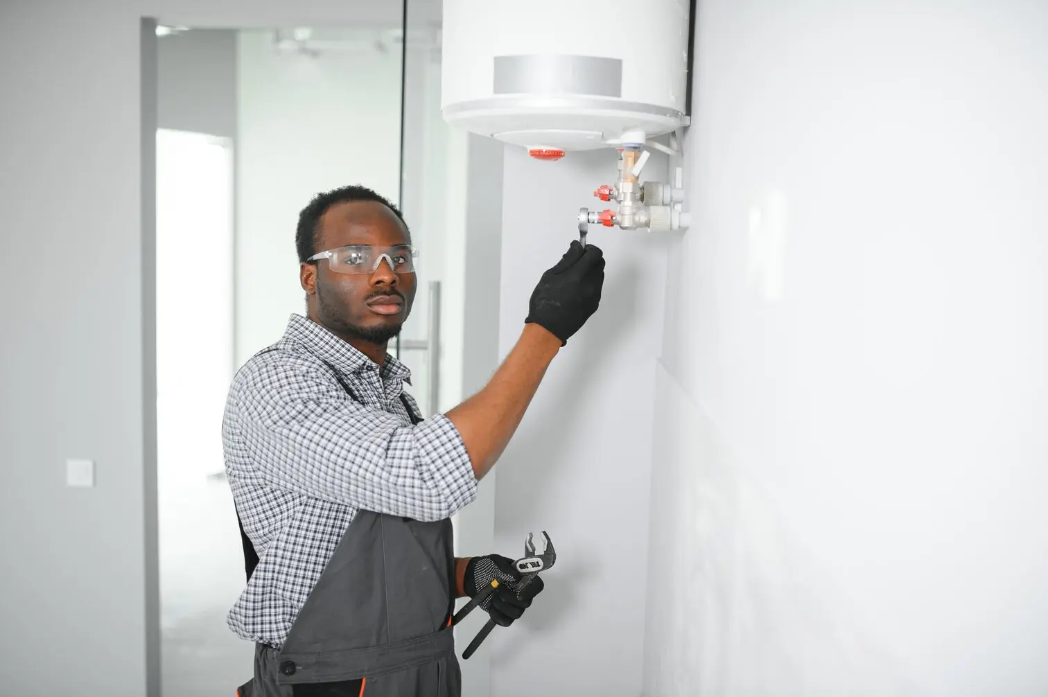 Expert Tips for Effective Tankless Water Heater Maintenance