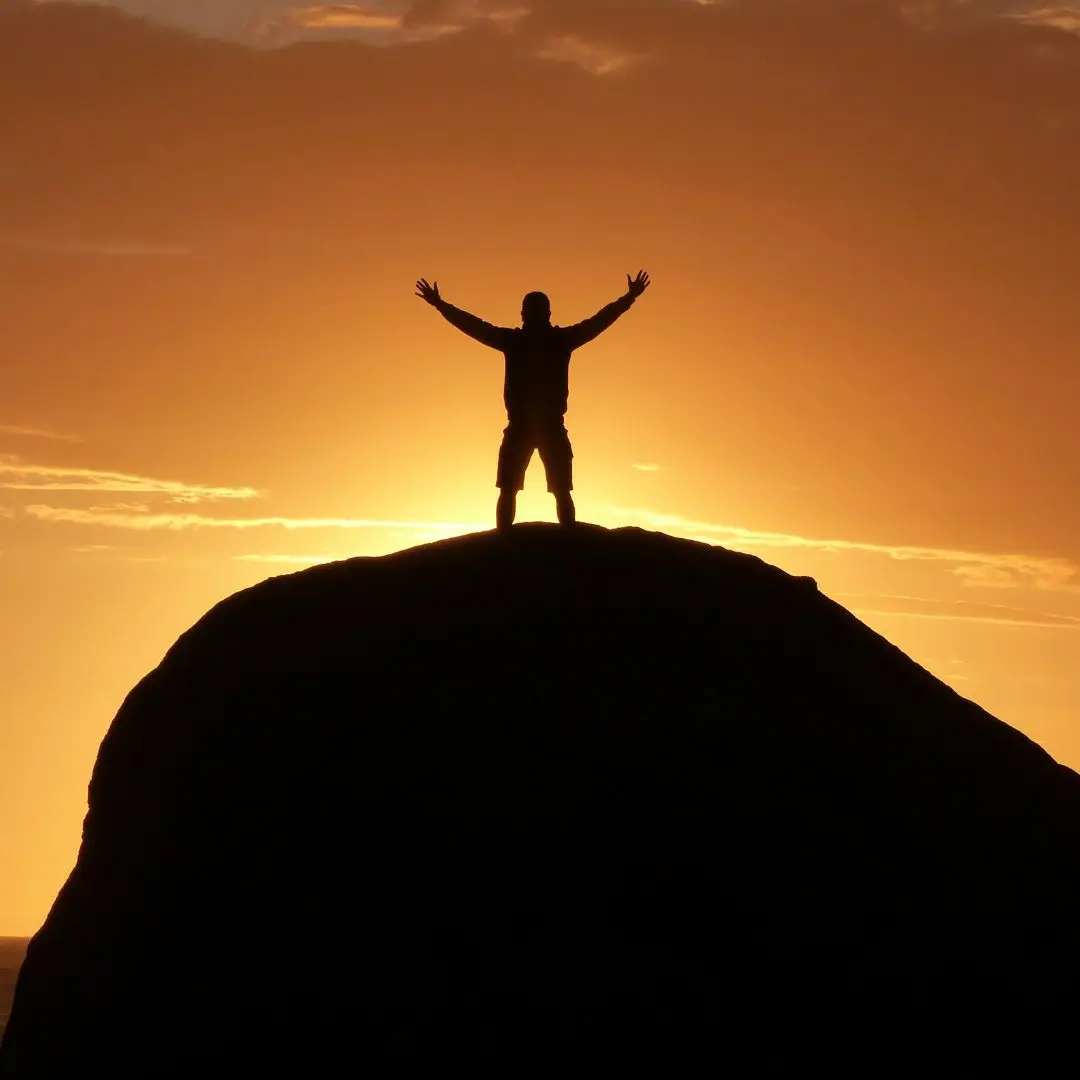 man free after contacting a bail bond agent