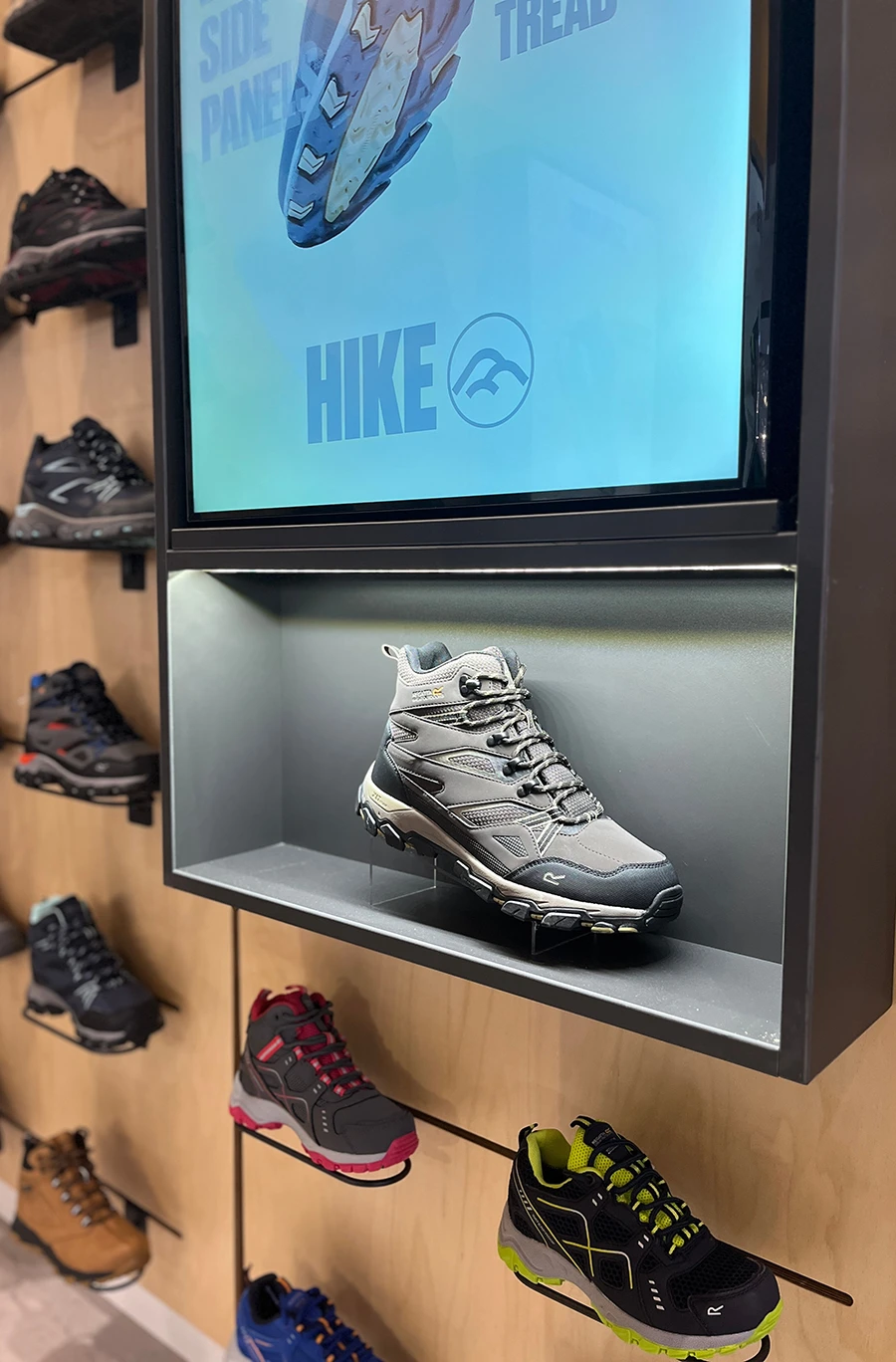 Regatta Showroom interior design