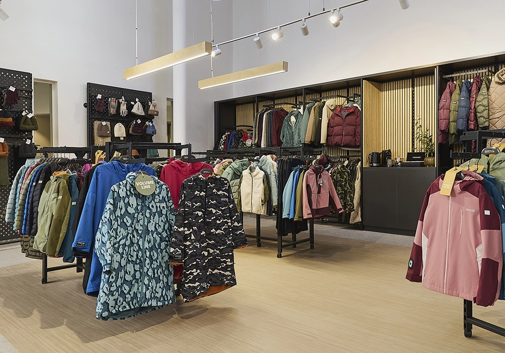 Regatta Showroom interior design