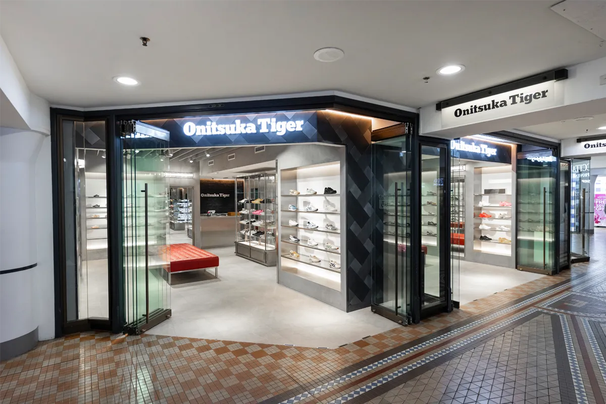 Onitsuka Tiger interior design