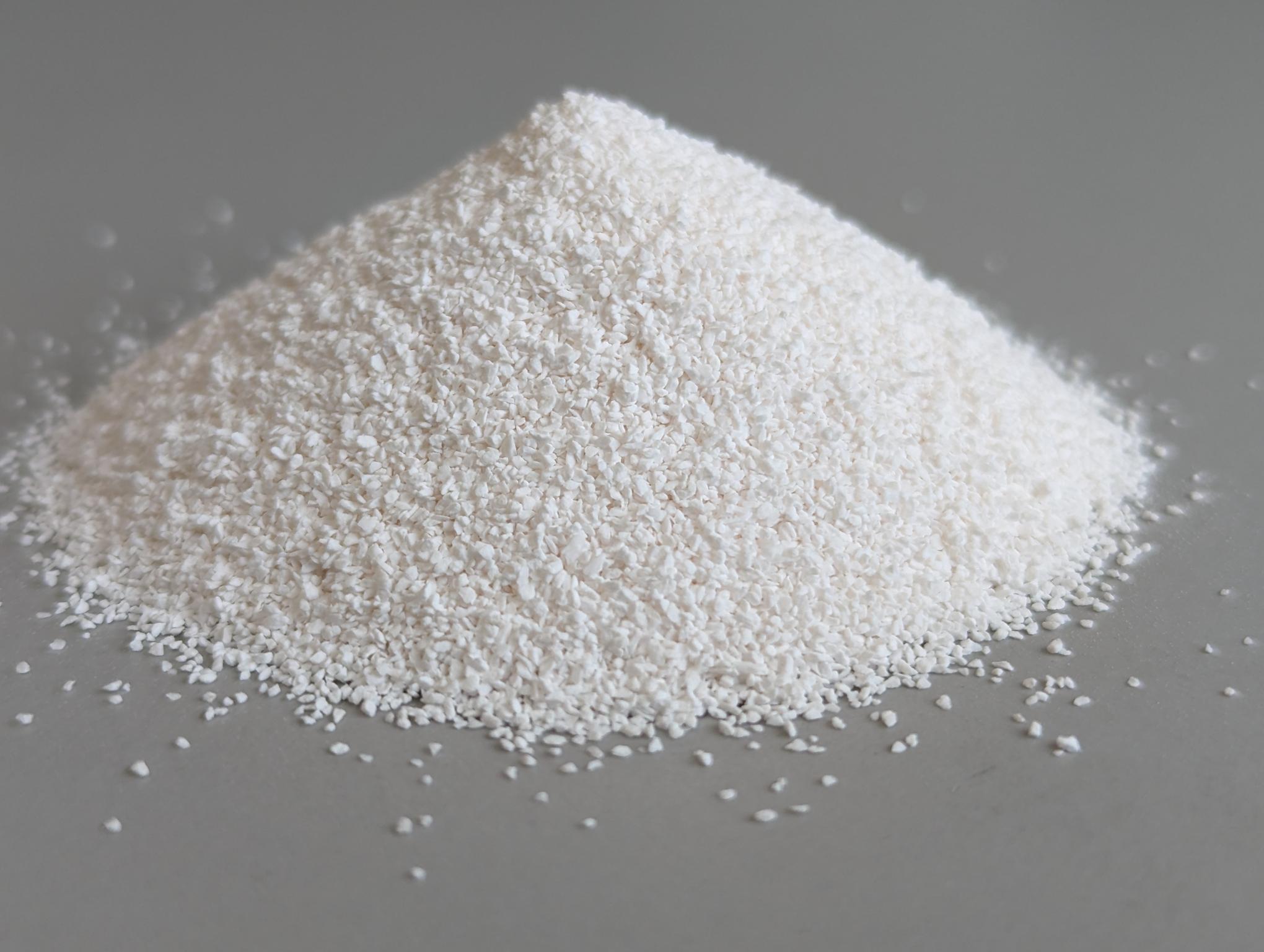 Materiale adsorbente per la rimozione dei PFAS dall'acqua