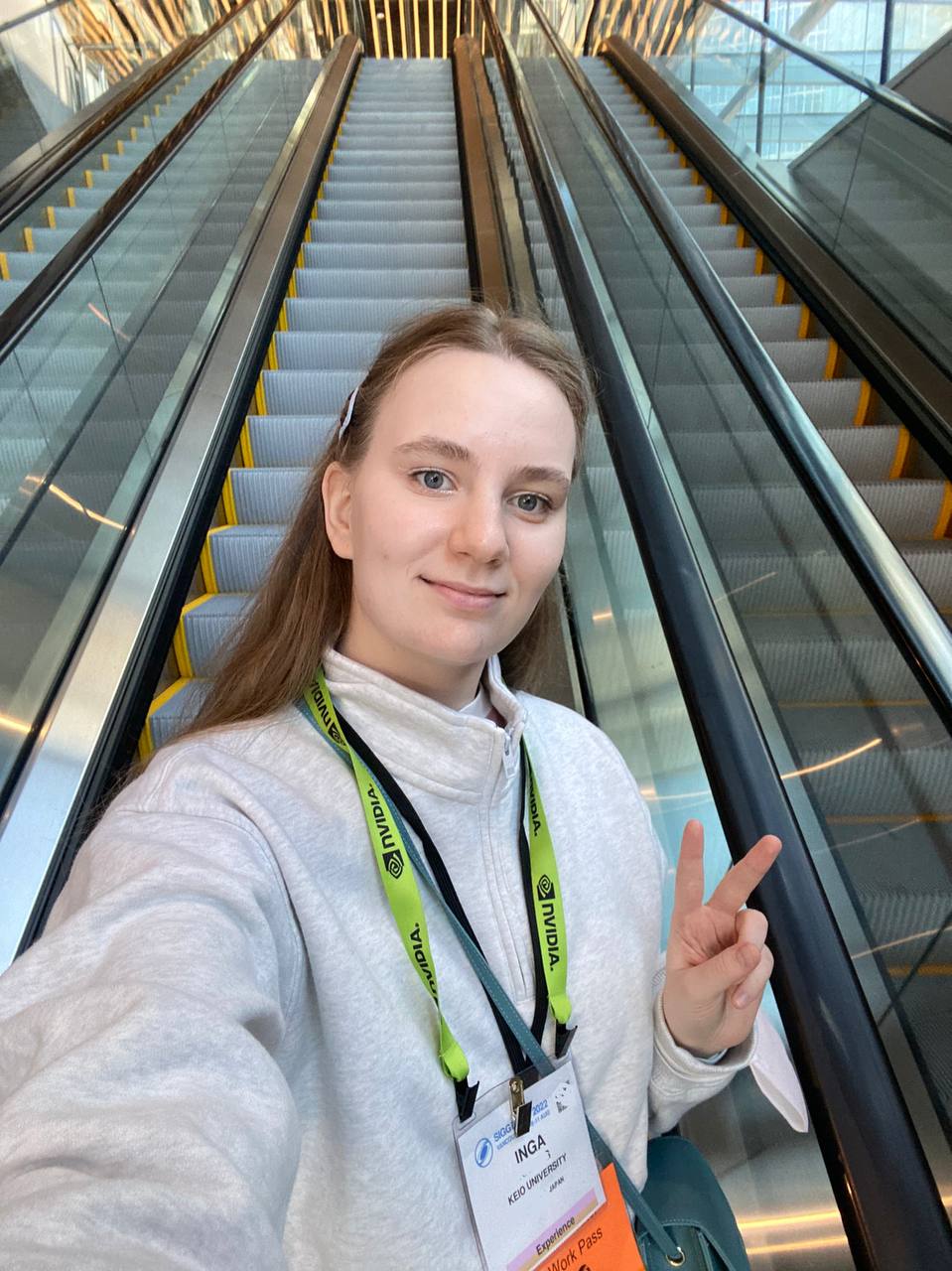 Inga at Siggraph 2022 presenting her University work.