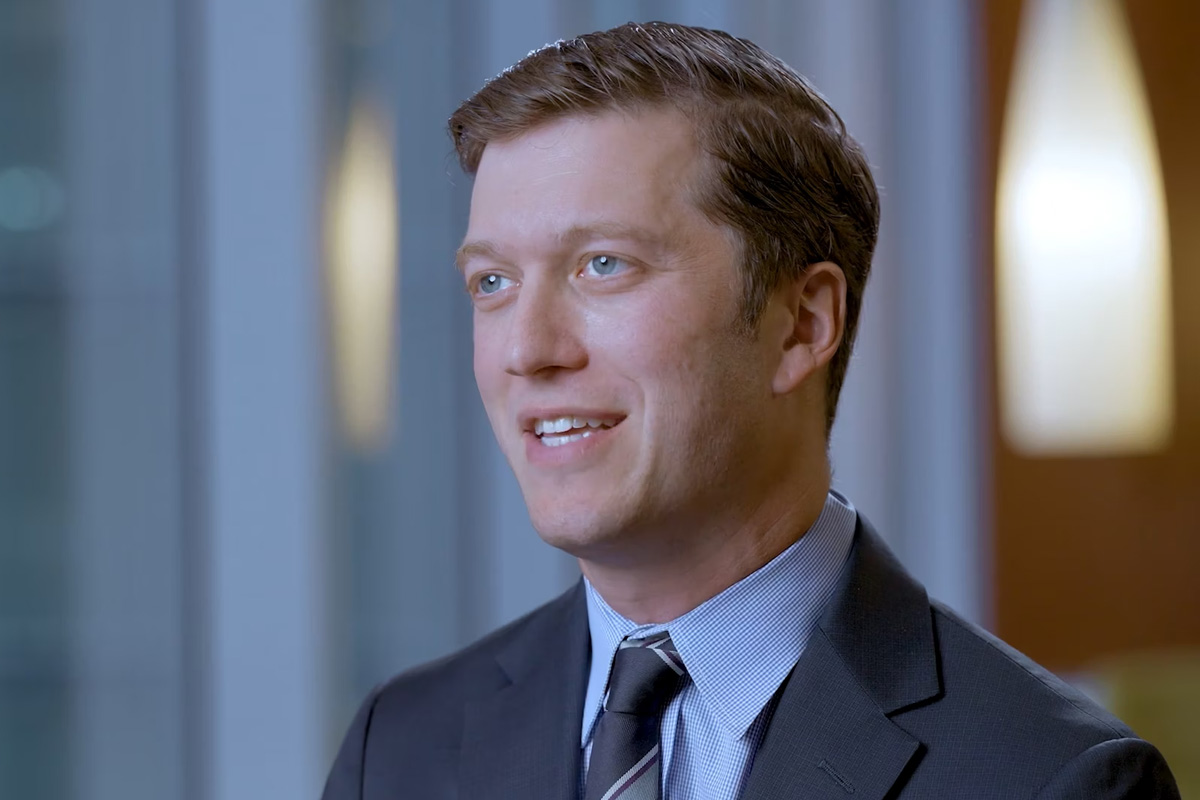 Mesirow video describing its hub-and-spoke Capital Markets model and global fixed income trading