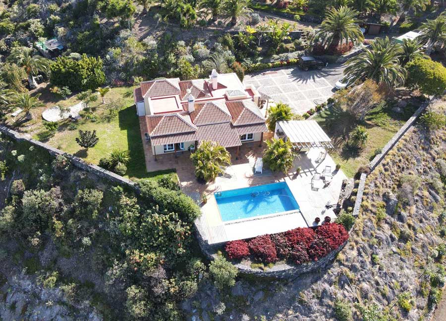 Luftbild der Villa Vista Reina des Anbieters La Palma Residencia auf der Kanaren-Insel La Palma