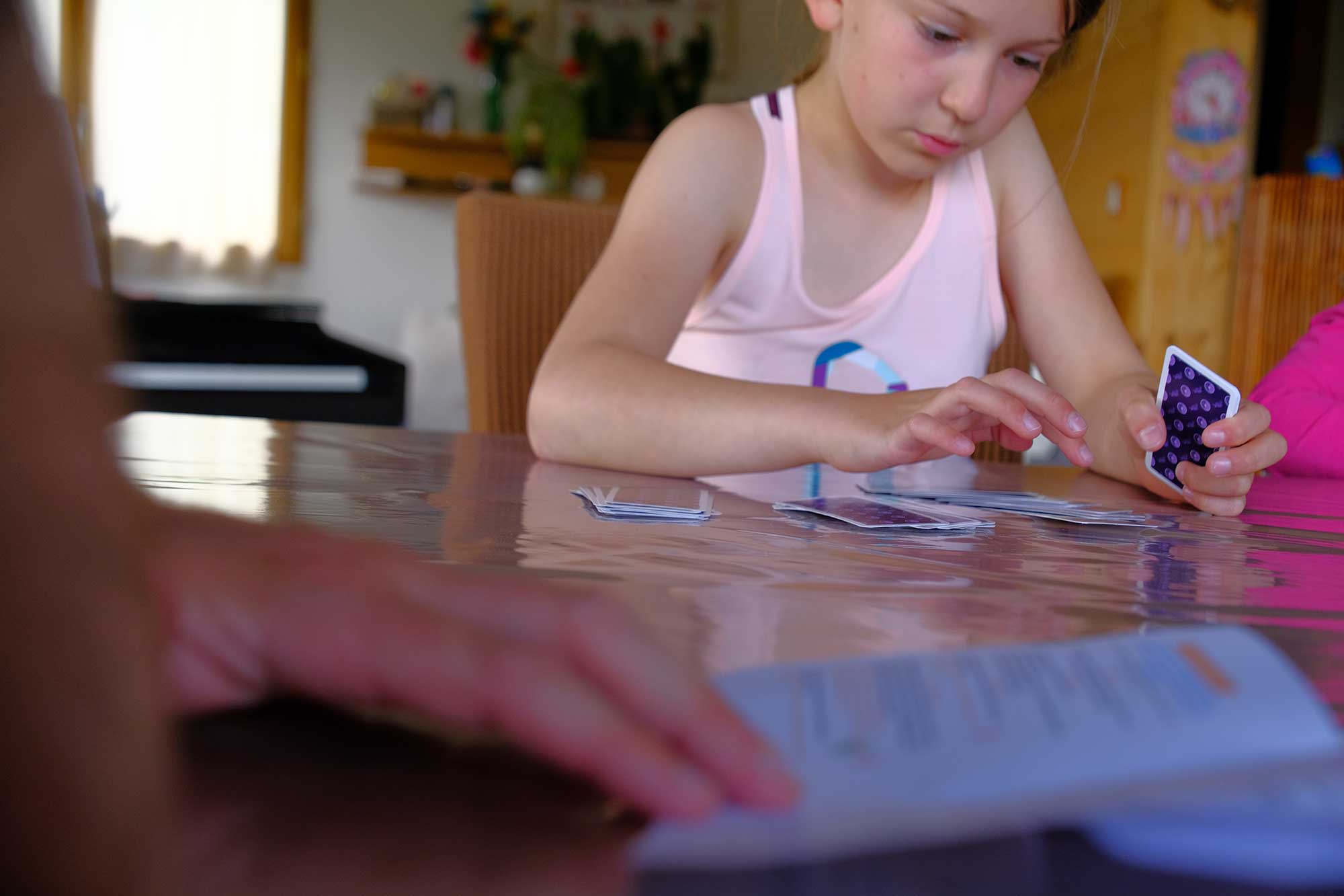 Des enfants jouant au jeu Odin