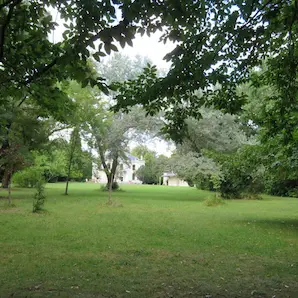 parc Sourreil à Villenave-d'Ornon en été avec des enfants