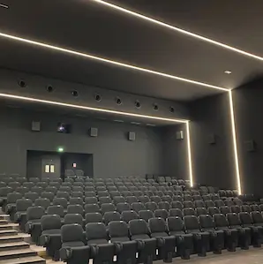 UGC Ciné Cité Bassins à Flot pour une sortie en famille