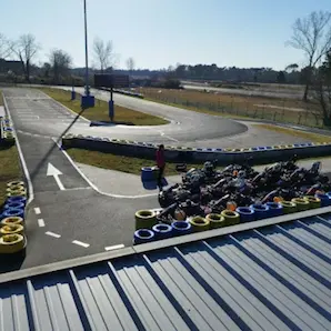 Kart System à Mérignac pour une sortie karting en famille l’été