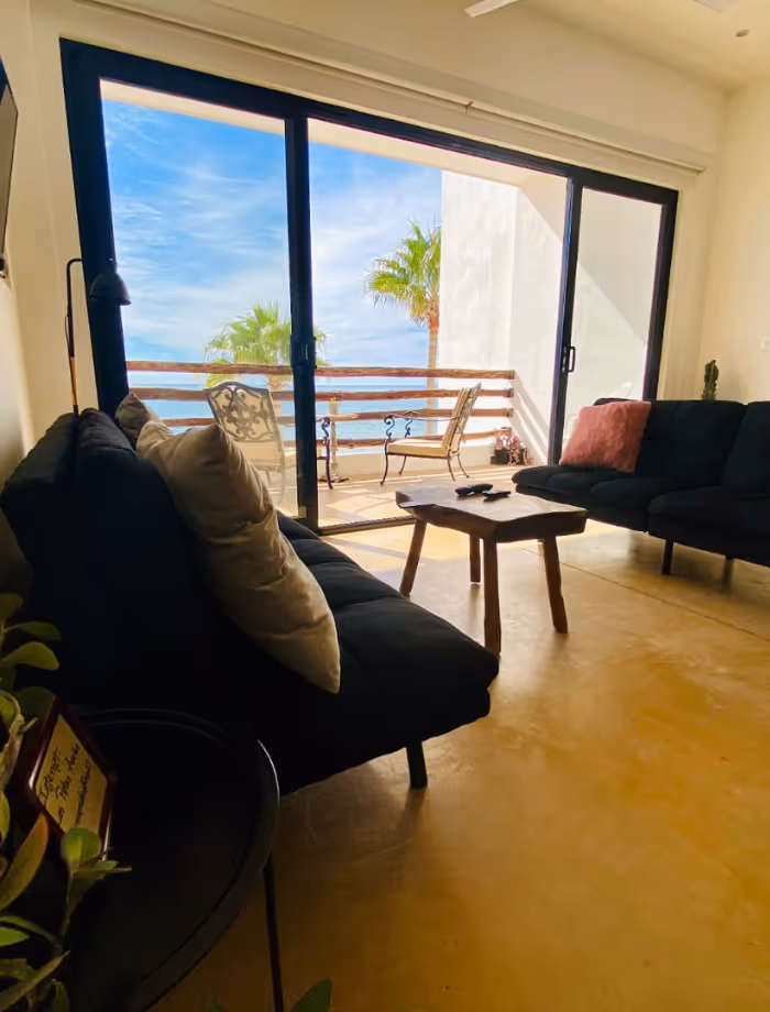 Acogedor y frente al mar, ideal para 2 personas con capacidad máxima de 4.