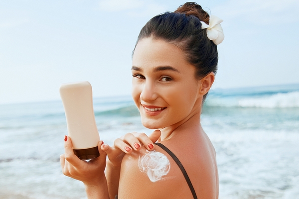 Back acne is caused by using the wrong skin moisturizers.